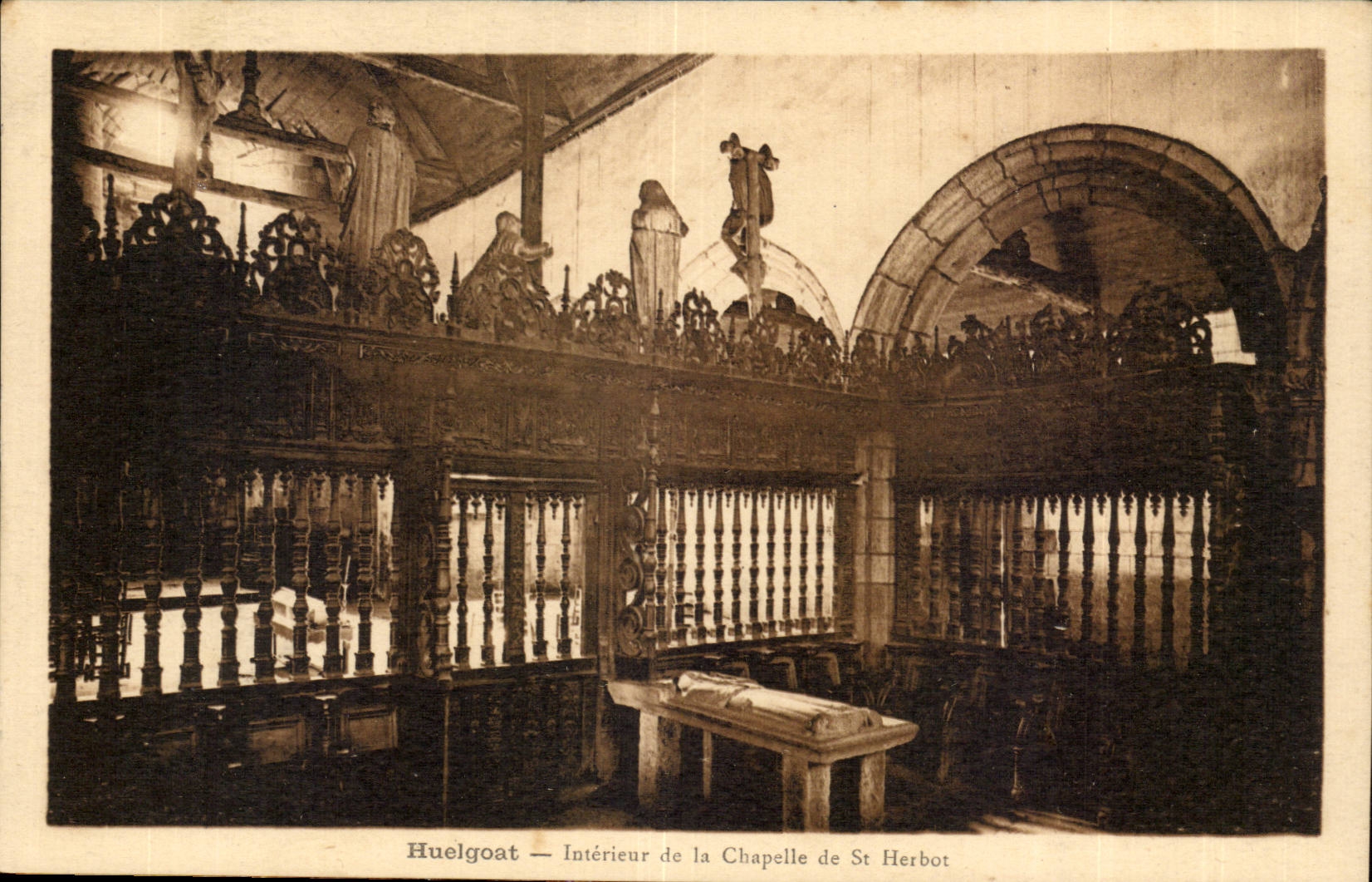 Interior Huelgoat CPA of the vault of St Herbot