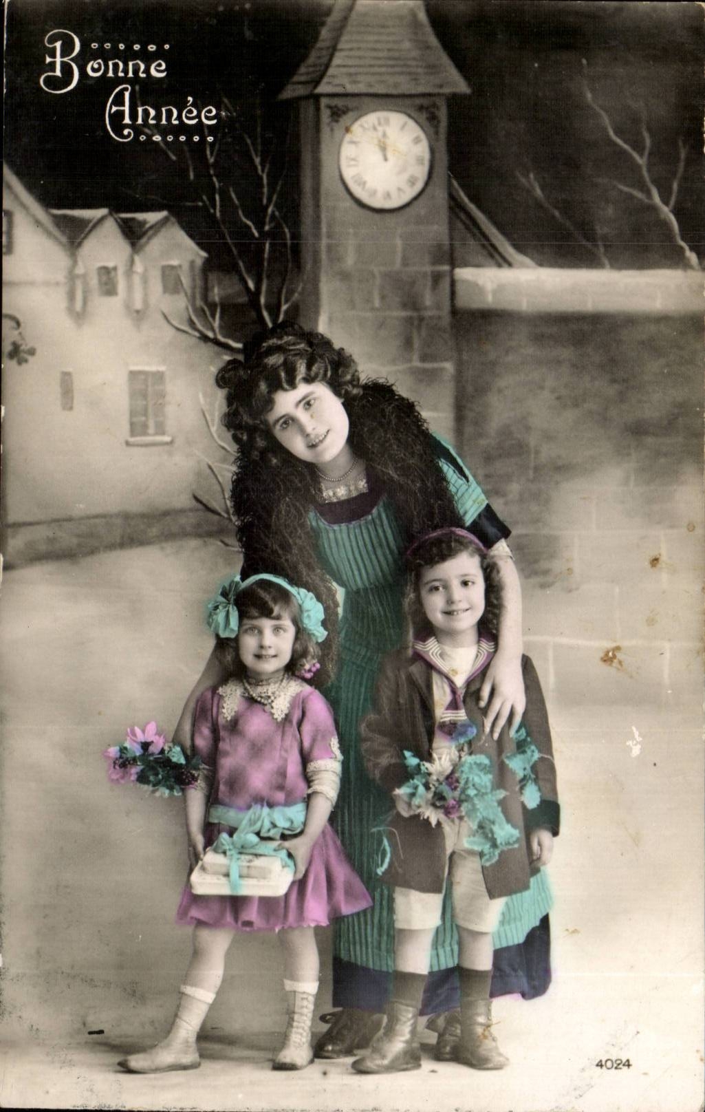 CPA Fantasy Woman and children Happy New Year