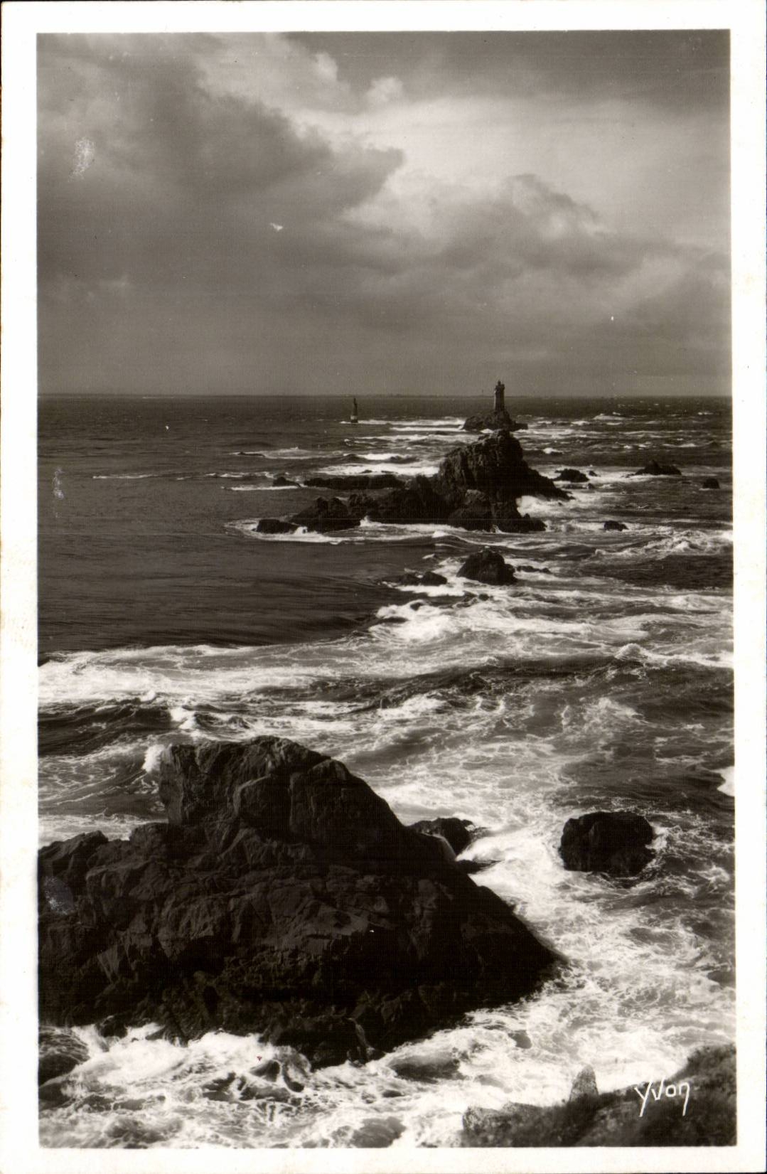 pointe du raz CPA Rochers prolongeant l'eperon du Raz