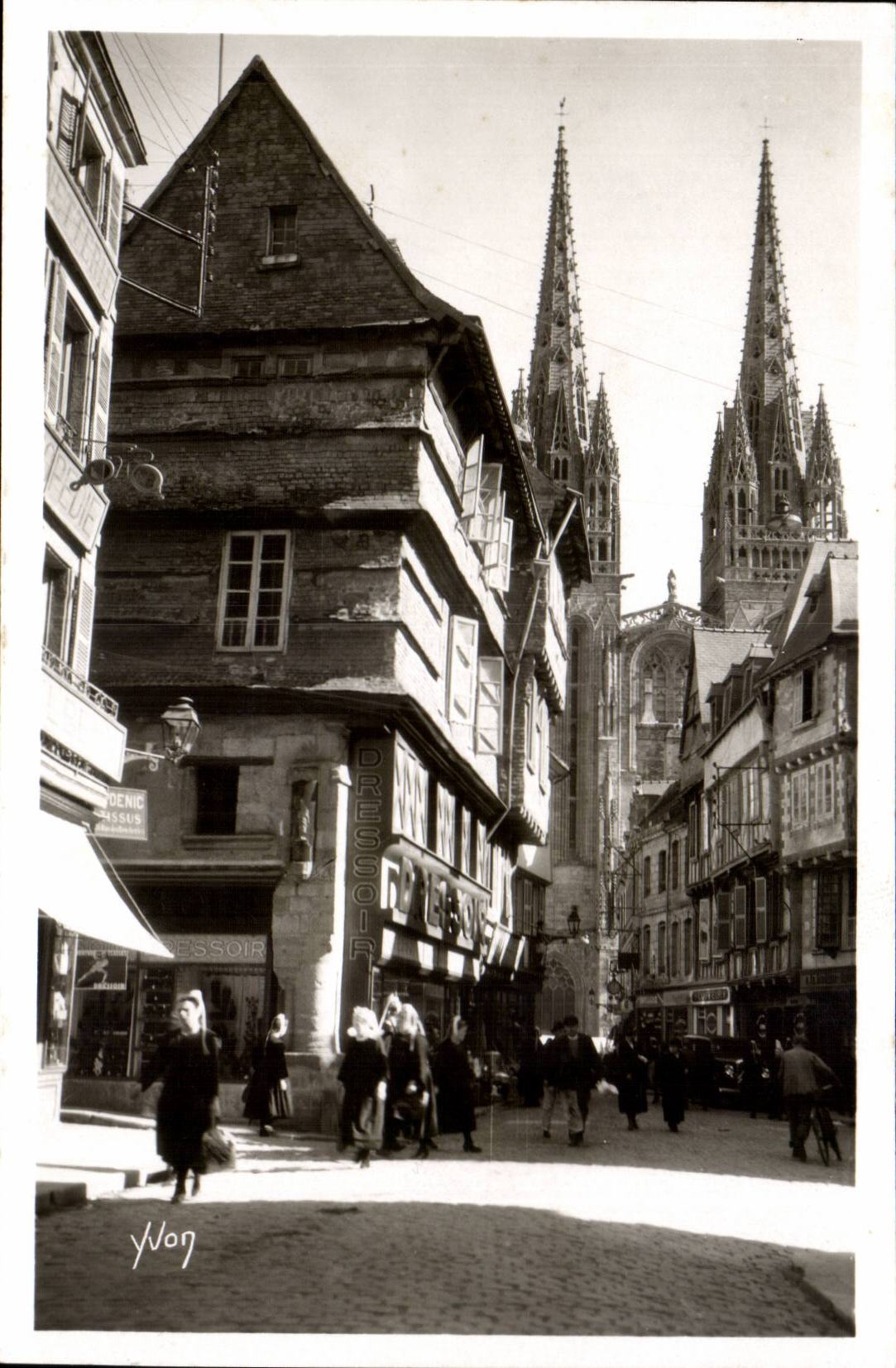 Quimper CPA Old houses of Kereon