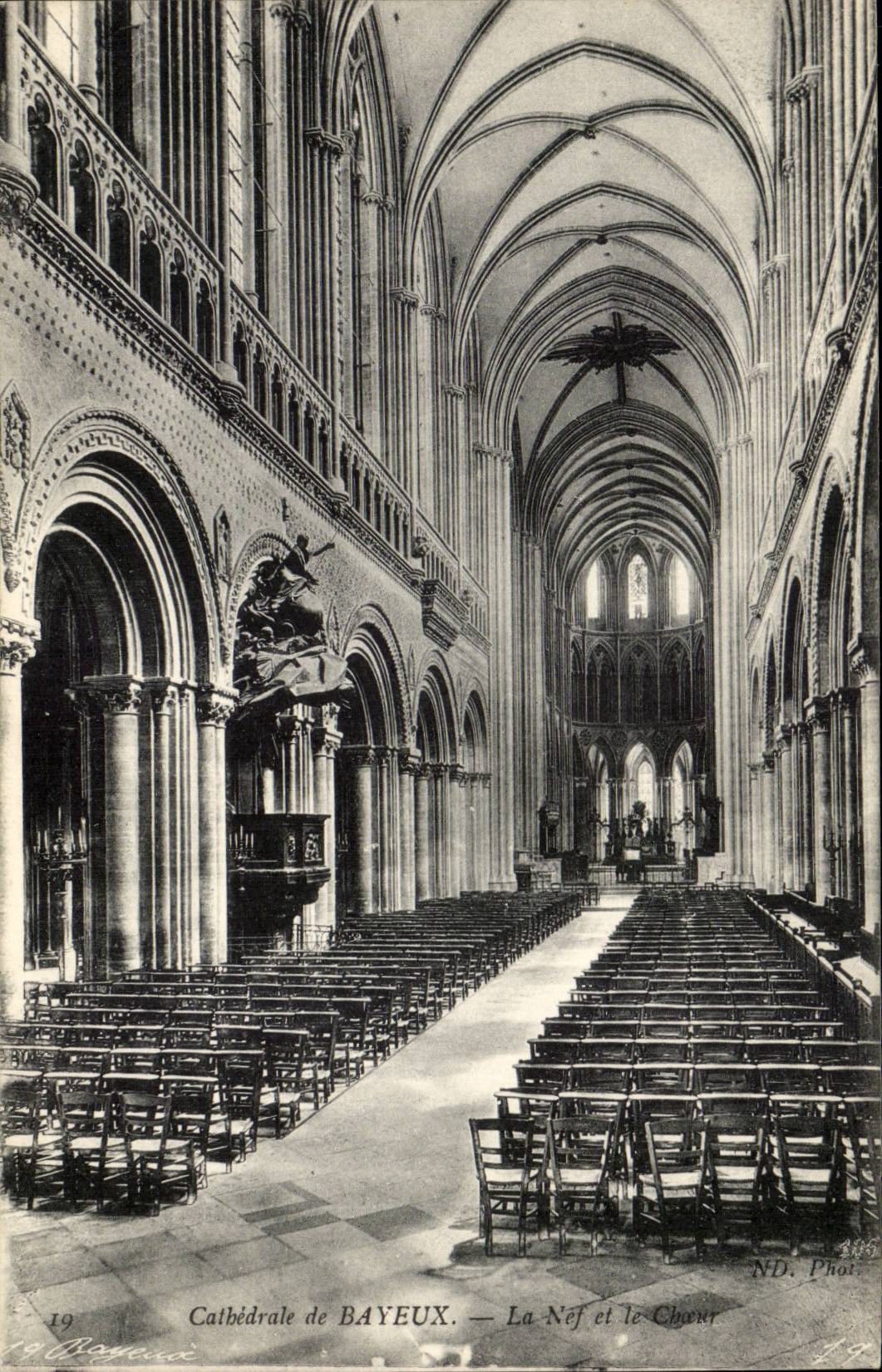 Bayeux CPA der Nave und der Chor