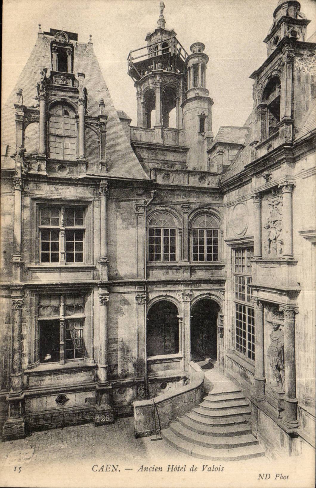 Altes Hotel Caen-CPA von Valois