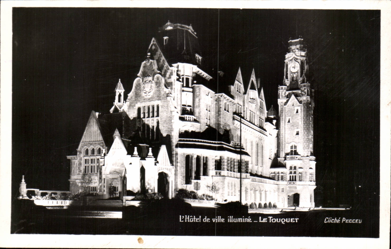 Touquet CPA the town hall illuminates