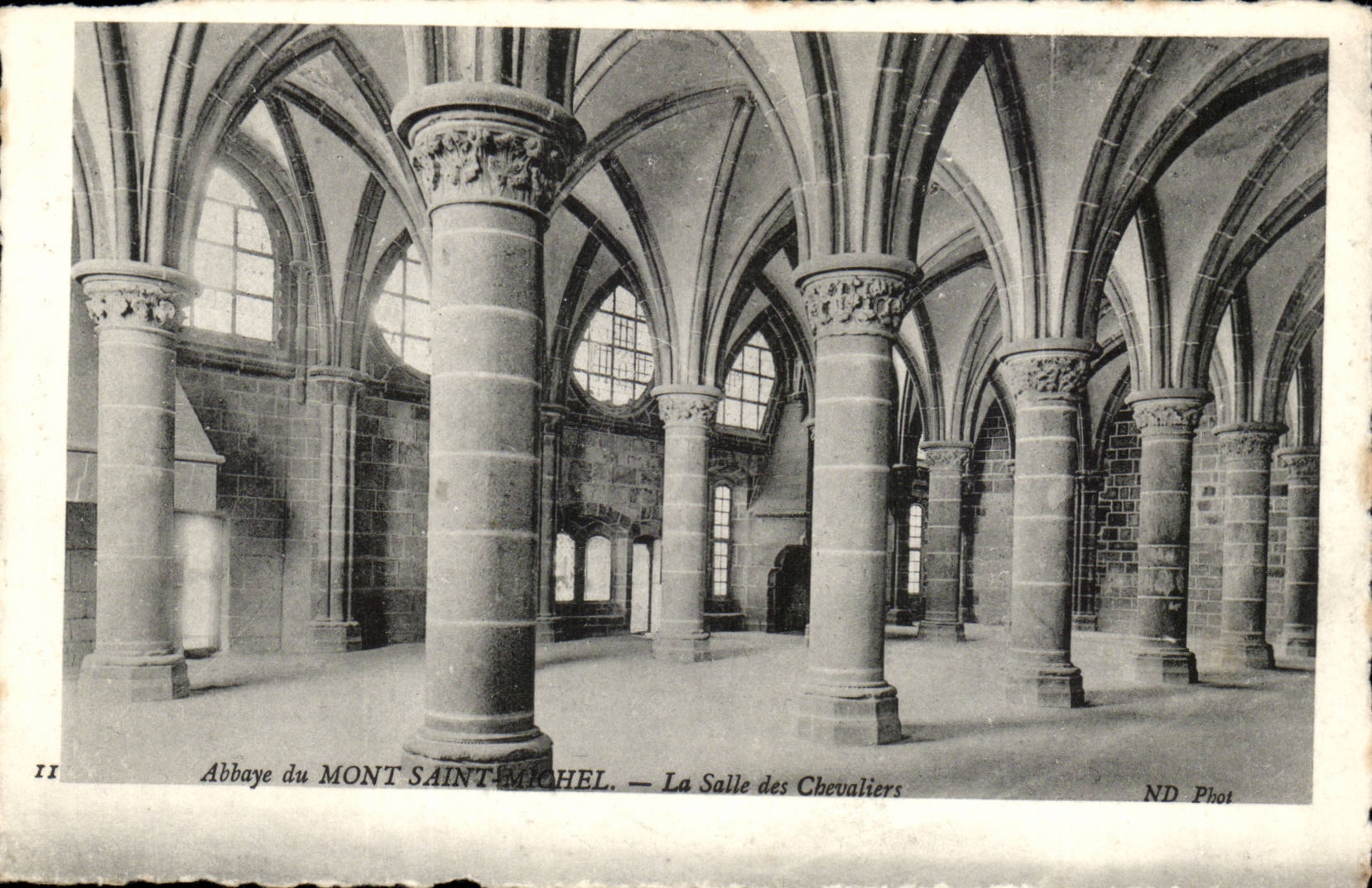 Mont Saint Michel CPA Abbey the room of the knights