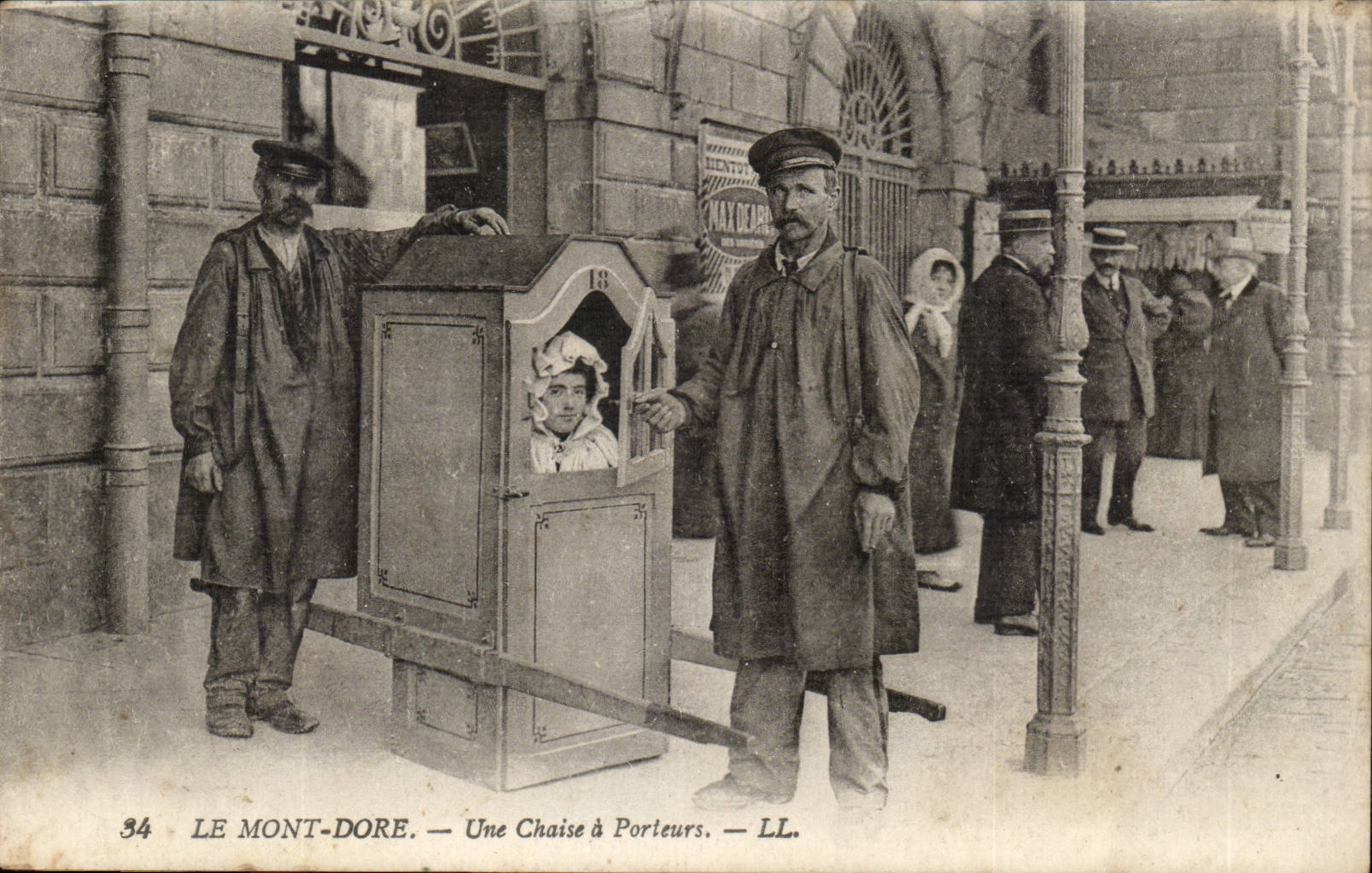 Puy de Dome- Anbringen-Vergolden-EIn hat es Stuhl Fordermaschinen-CPA