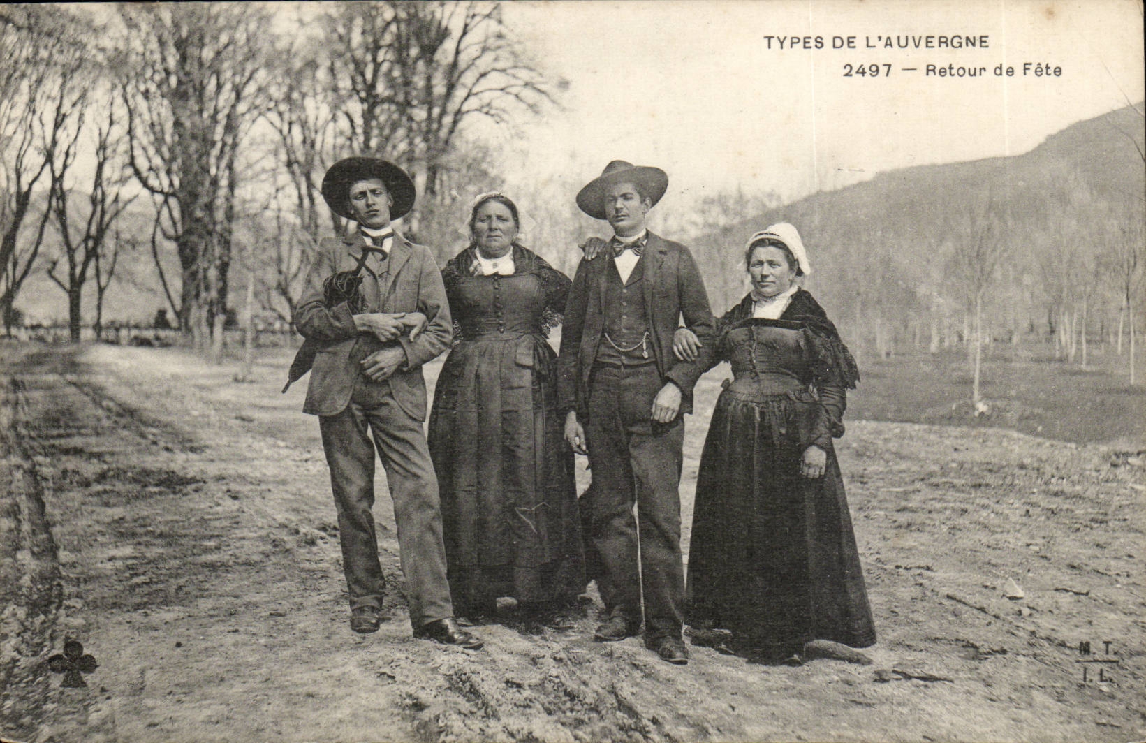 Puy de Dome- Standards of Auvergne - Return of Festival--CPA