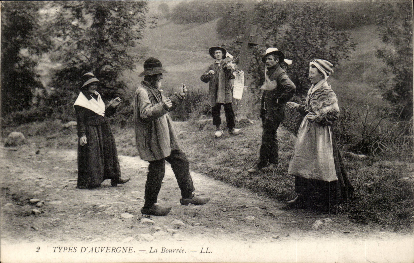 Puy de Dome- Types Of Auvergne The bourree--CPA