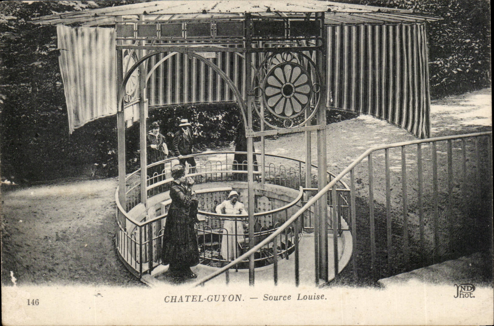 Quelle Puyde Dome- Chatel-Guyon- Louise--CPA