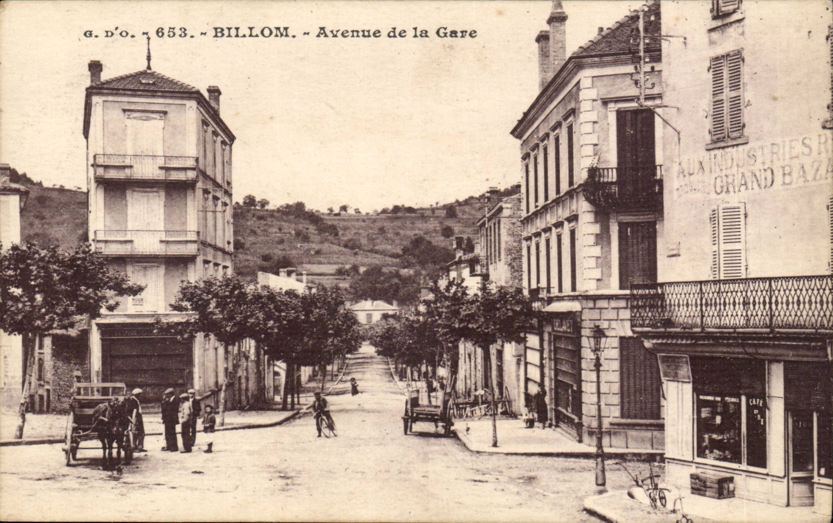 Puy de Dome- Billom- Avenue of the Station-horse-large bazaar-CPA