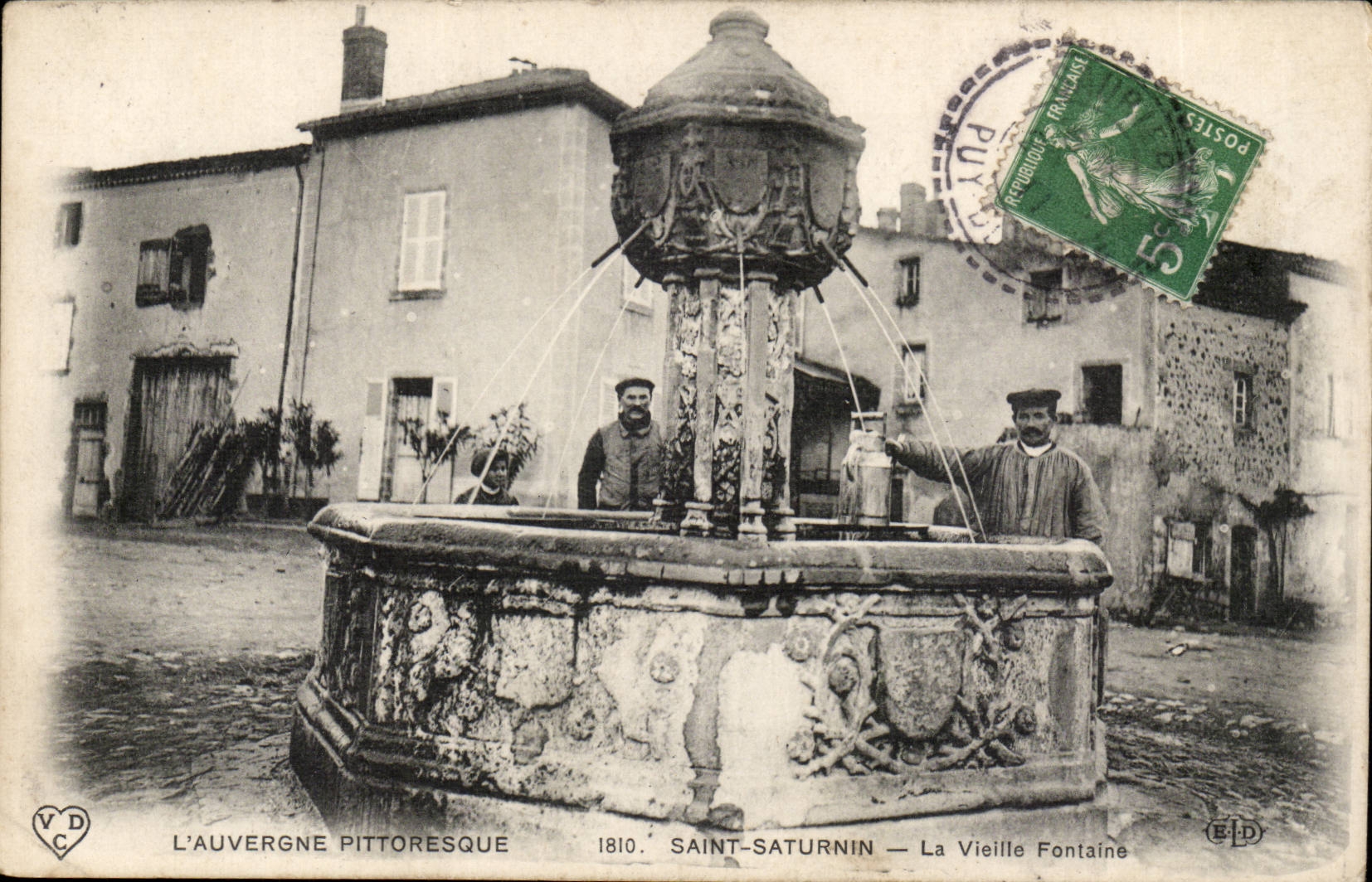Puy de Dome- Holy Saturnin the Fontainet-CPA Old woman