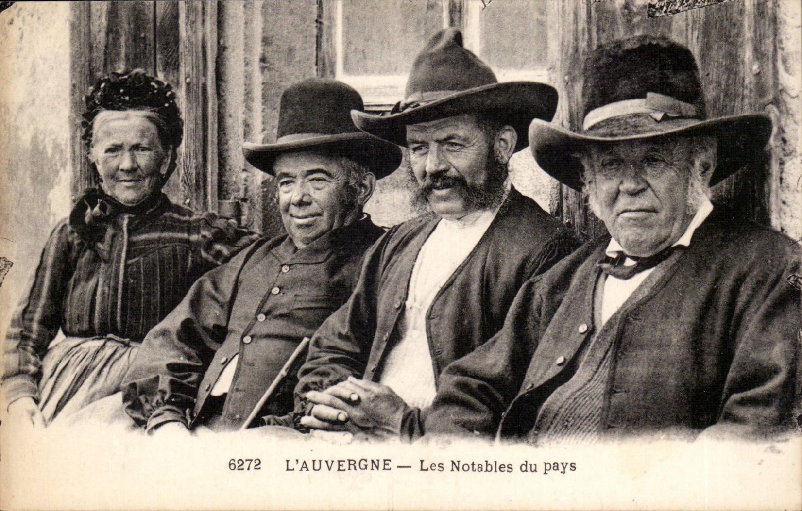 Puy de Dome- Auvergne the Notable ones of the Country - - CPA