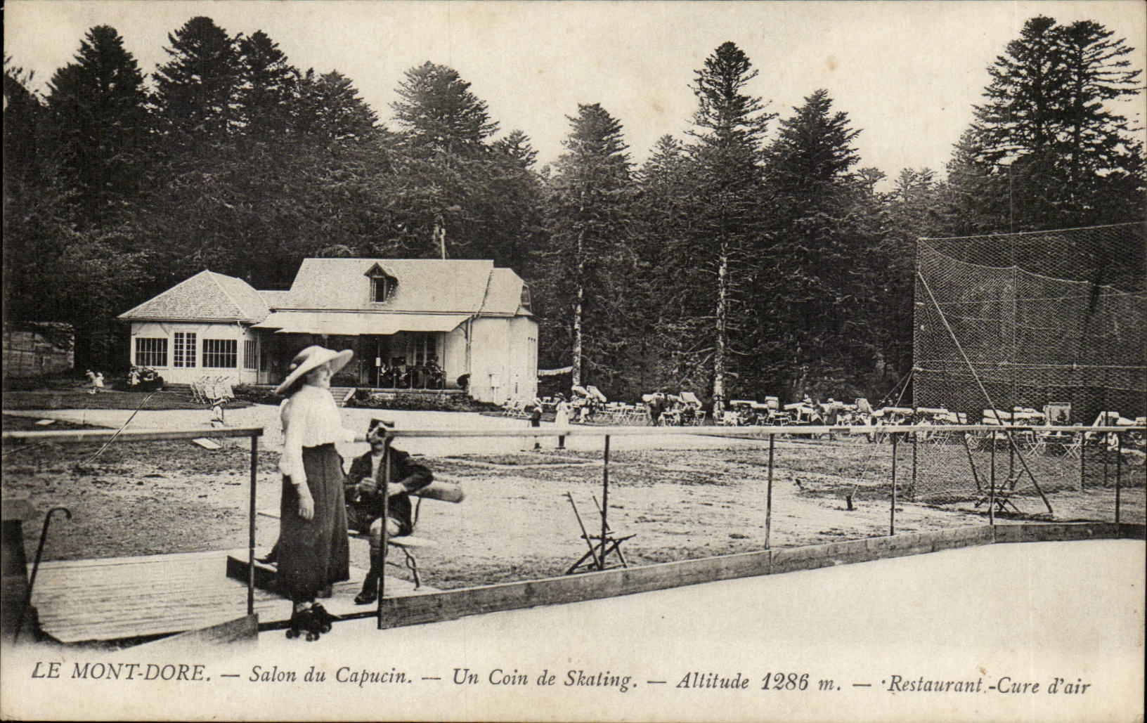 Puy de Dome- the Mount Gilds Living room of the Capuchin-A corner of Skating-Altitude 1286m Restaurant- - CPA Sport Cleans Shoes