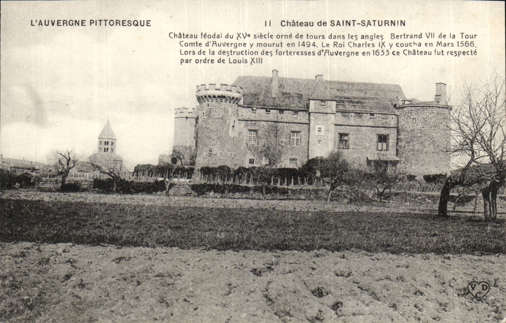 Puy de Dome- Castle of feudal Saint-Saturnin XV century decorates Tours in the angles the King Charles IX - CPA