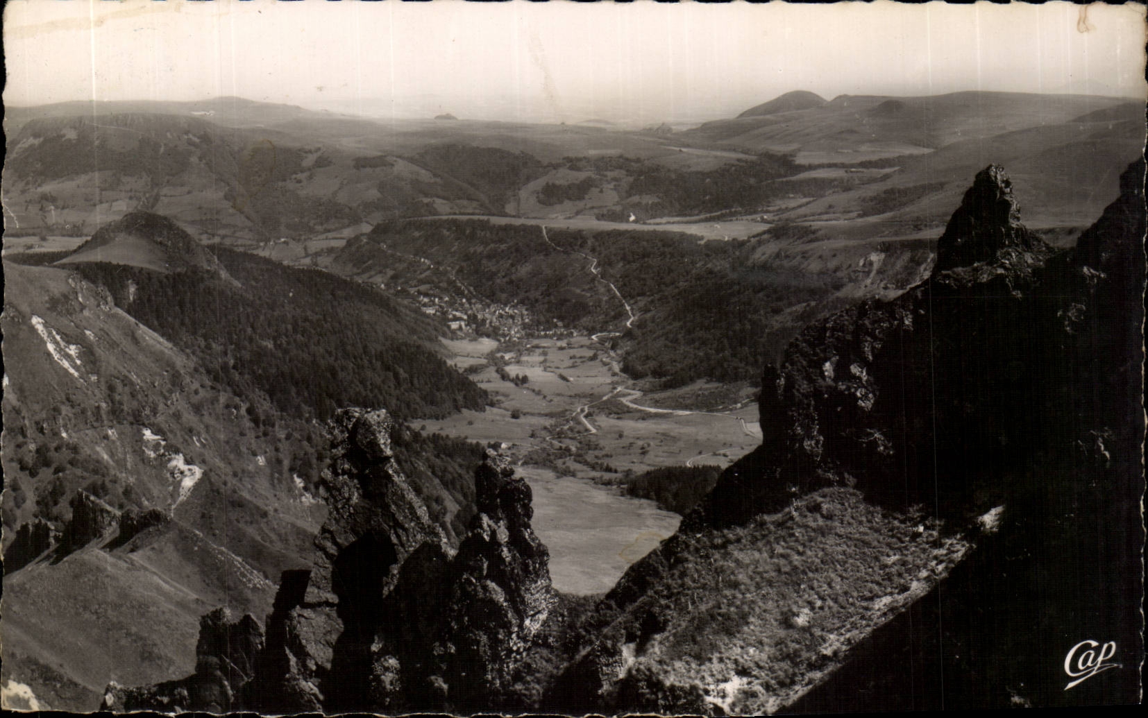 Puy de Dome- Seen from of Sancy towards the Mount Gilds - CPA