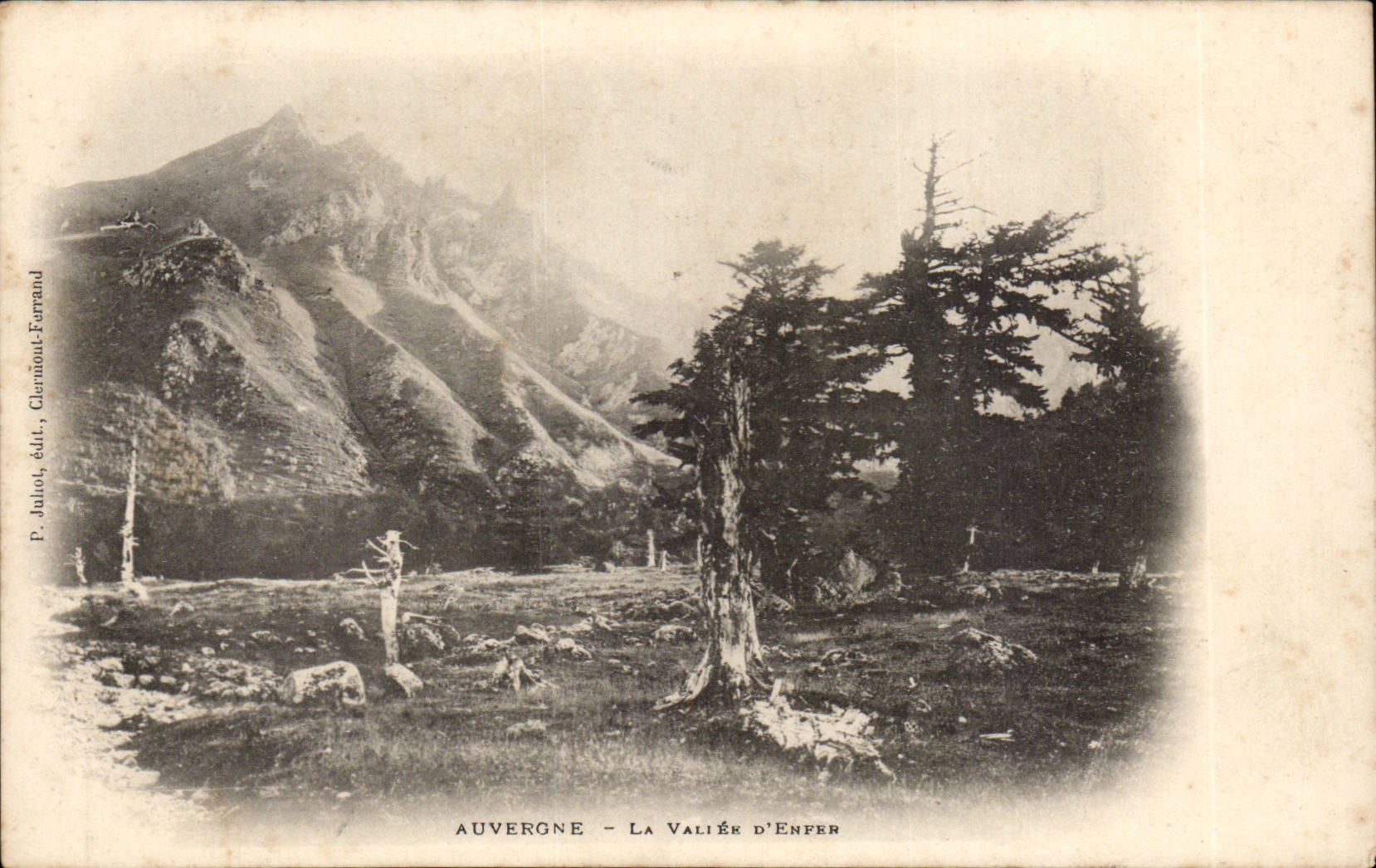 Puy of Dome-Surroundings of the Mount Gilds the Valley of Hell --CPA