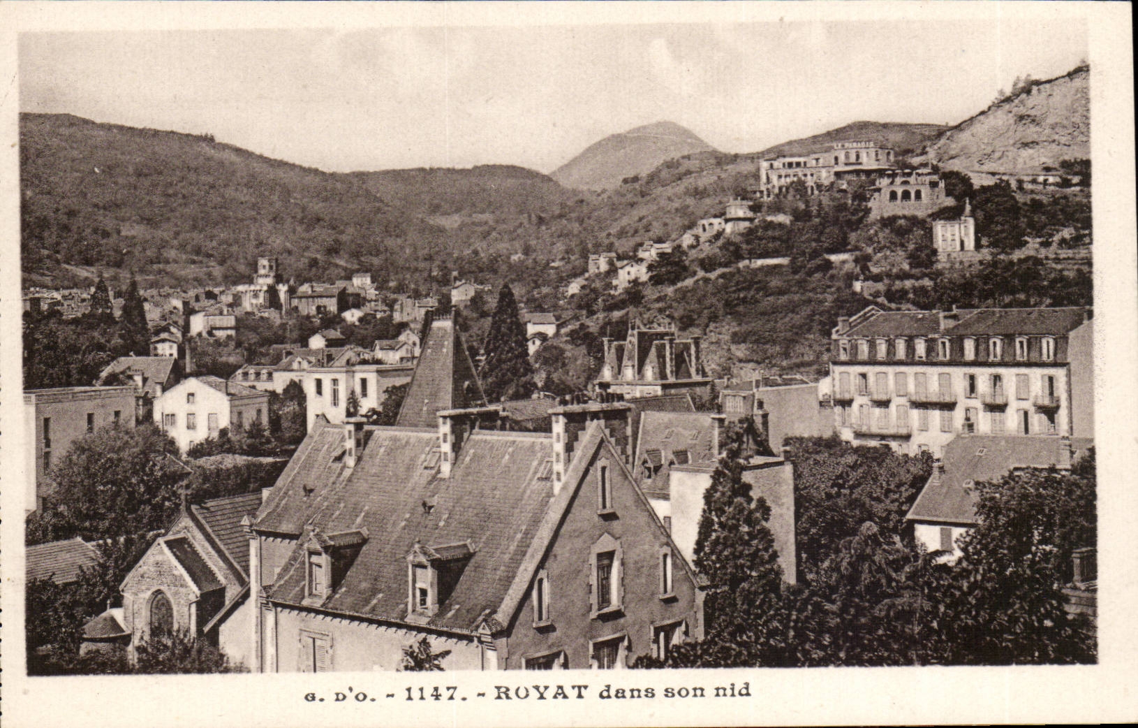 Puy de Dome- Valle of Sioule- Ruines of the Castle Rock blot- Builds in XIII century-CPA