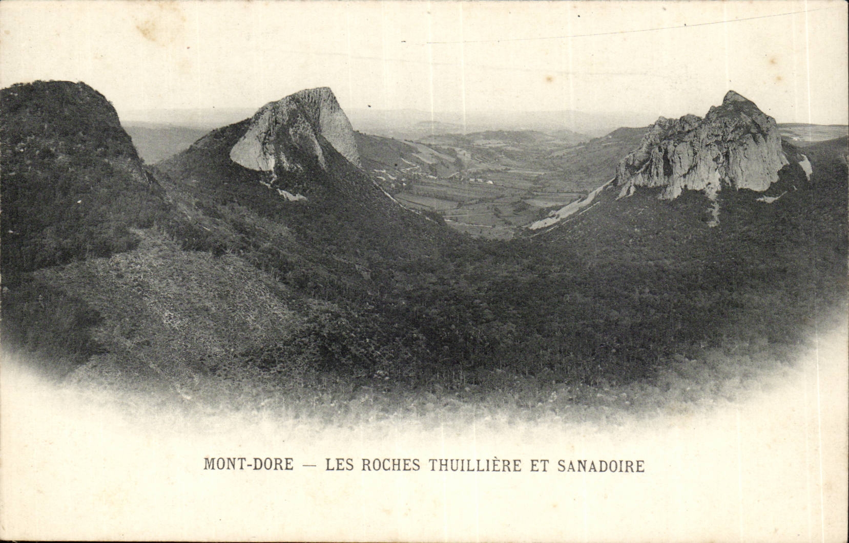 Puy de Dome- Mount vergoldet die Felsen Thuilliere und Sanadoirel-CPA