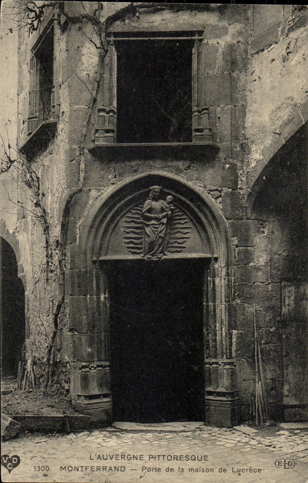 Puy De Dome -Montferrand - Porte de la maison de Lucrece - CPA