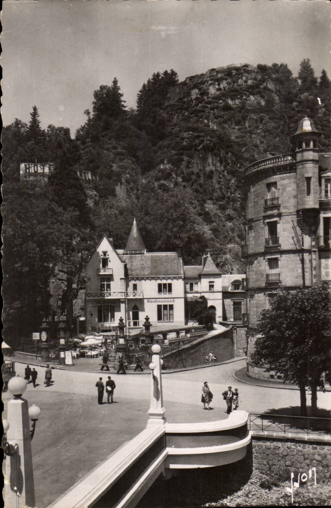 Puy de Dome - Bourboule - the Rock with the Fairies and Restoration of the Choussy Country cottage - CPA