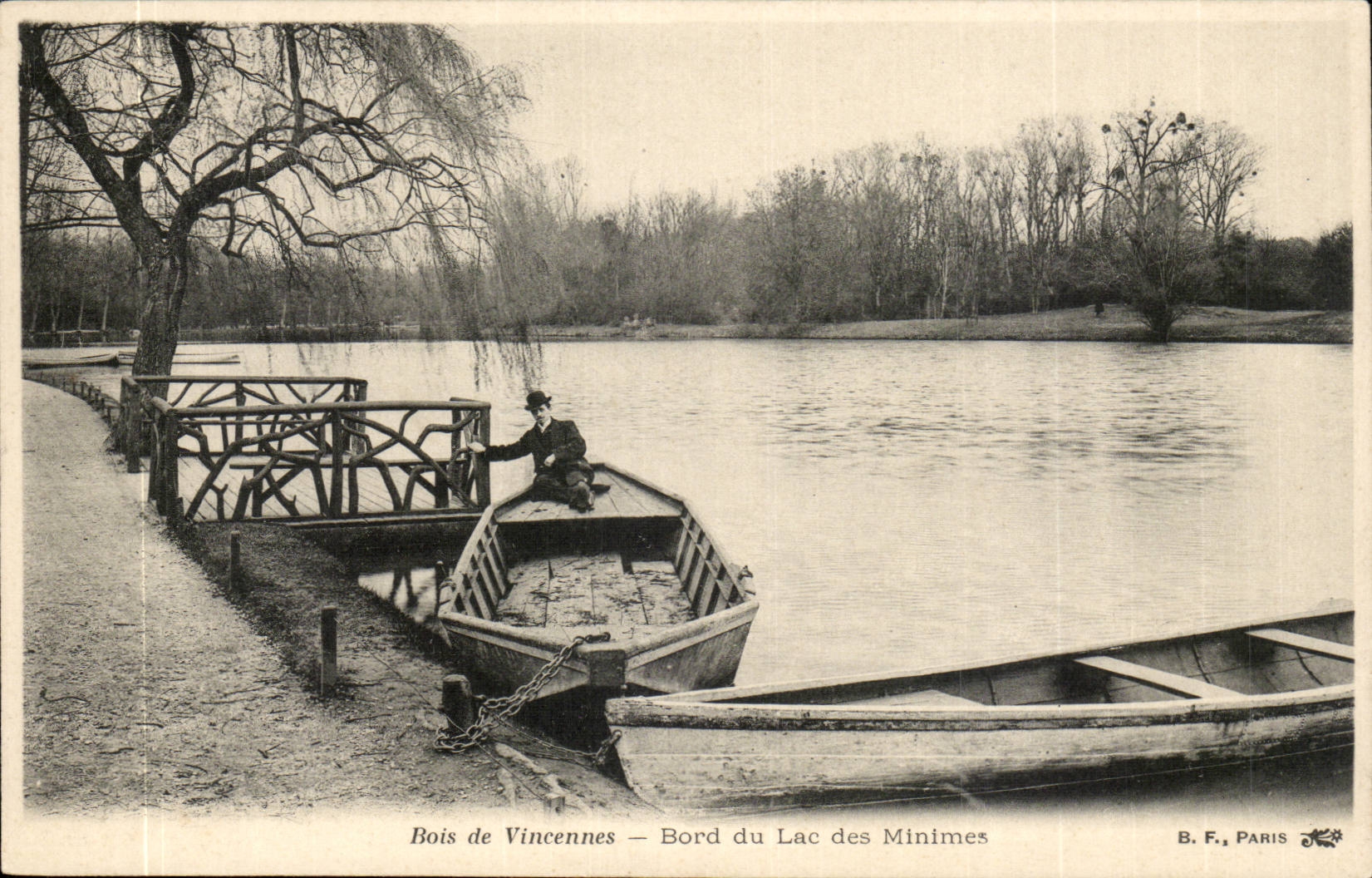 Paris (12) Le Bois de Vincennes -Bord Du Lac des Minimes-CPA