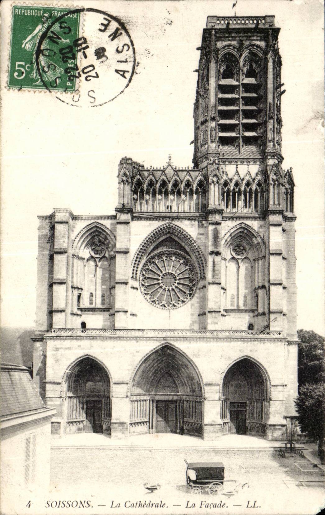 Soissons - the Cathedral - the Frontage - CPA