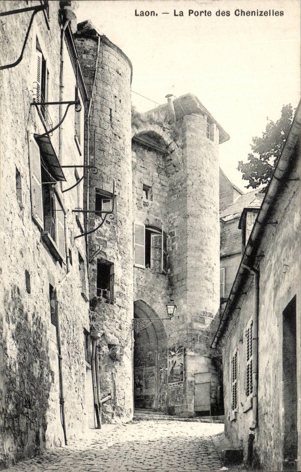 Laon - the Gate of Chenizelles - CPA