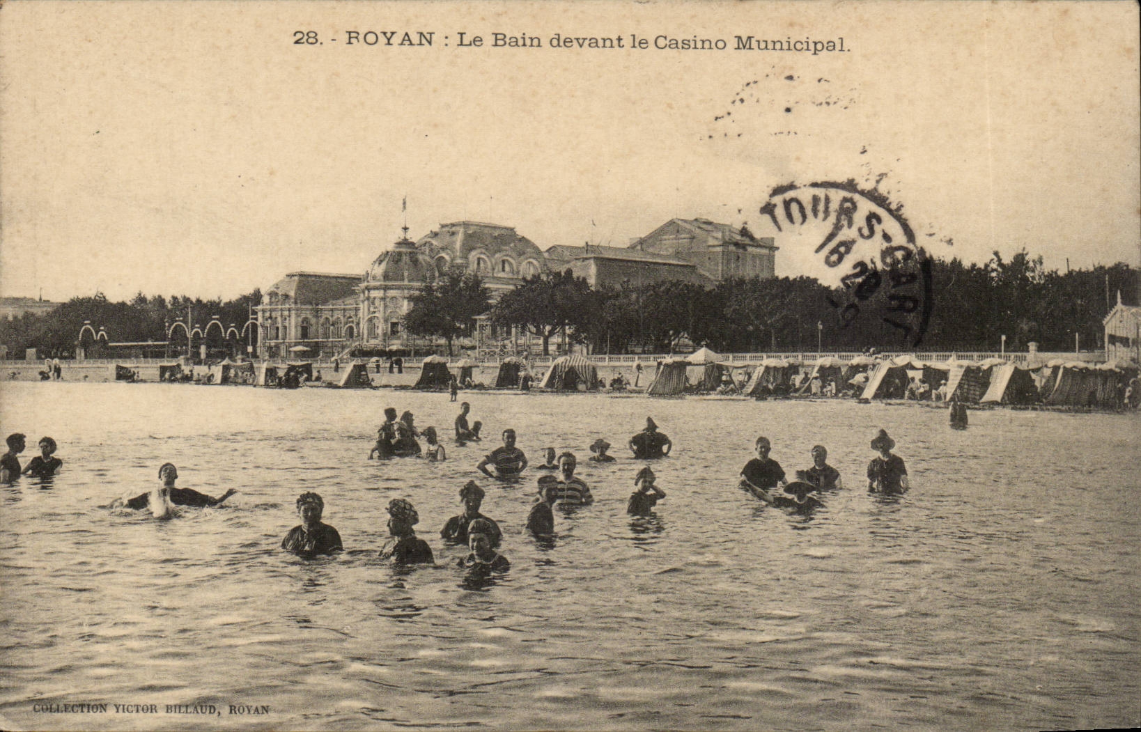 Royan CPA das Bad vor dem stadtischen Kasino