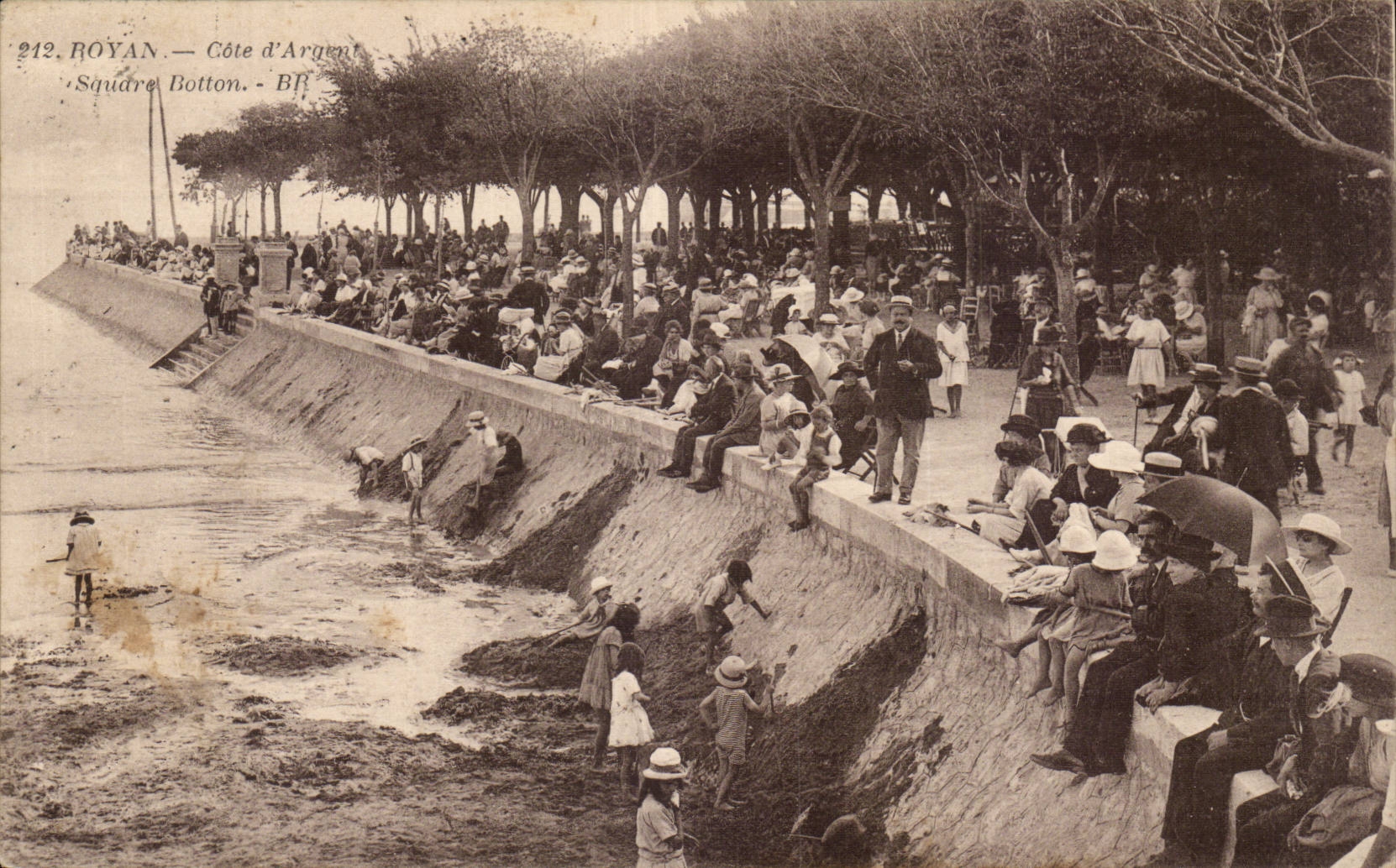 Royan CPA bemisst Geld quadratisches Botton