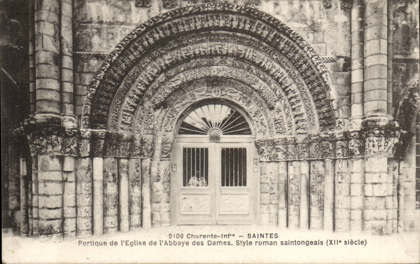 Saintes CPA Bock der Kirche der Abtei von den Dame-Romance Art saintongeais