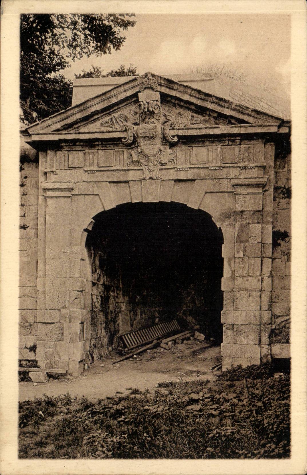 Alte starke Stadt Brouage CPA des koniglichen Gatters