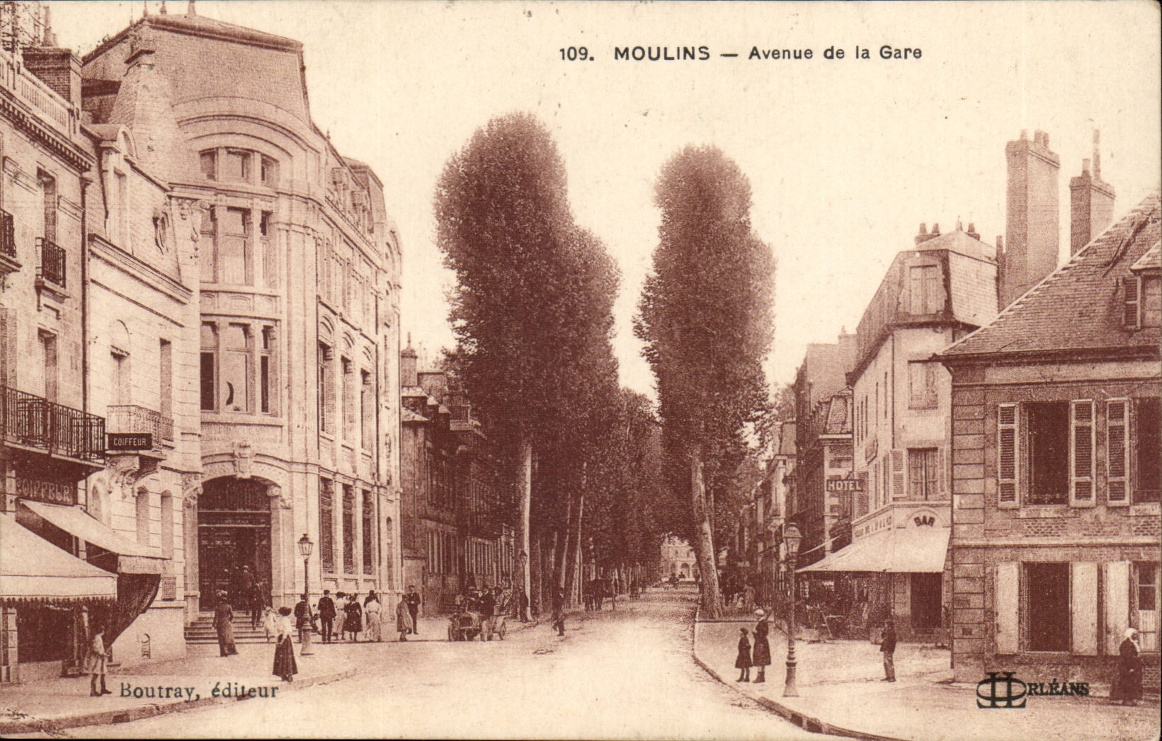 Moulins CPA Which occurred of the station