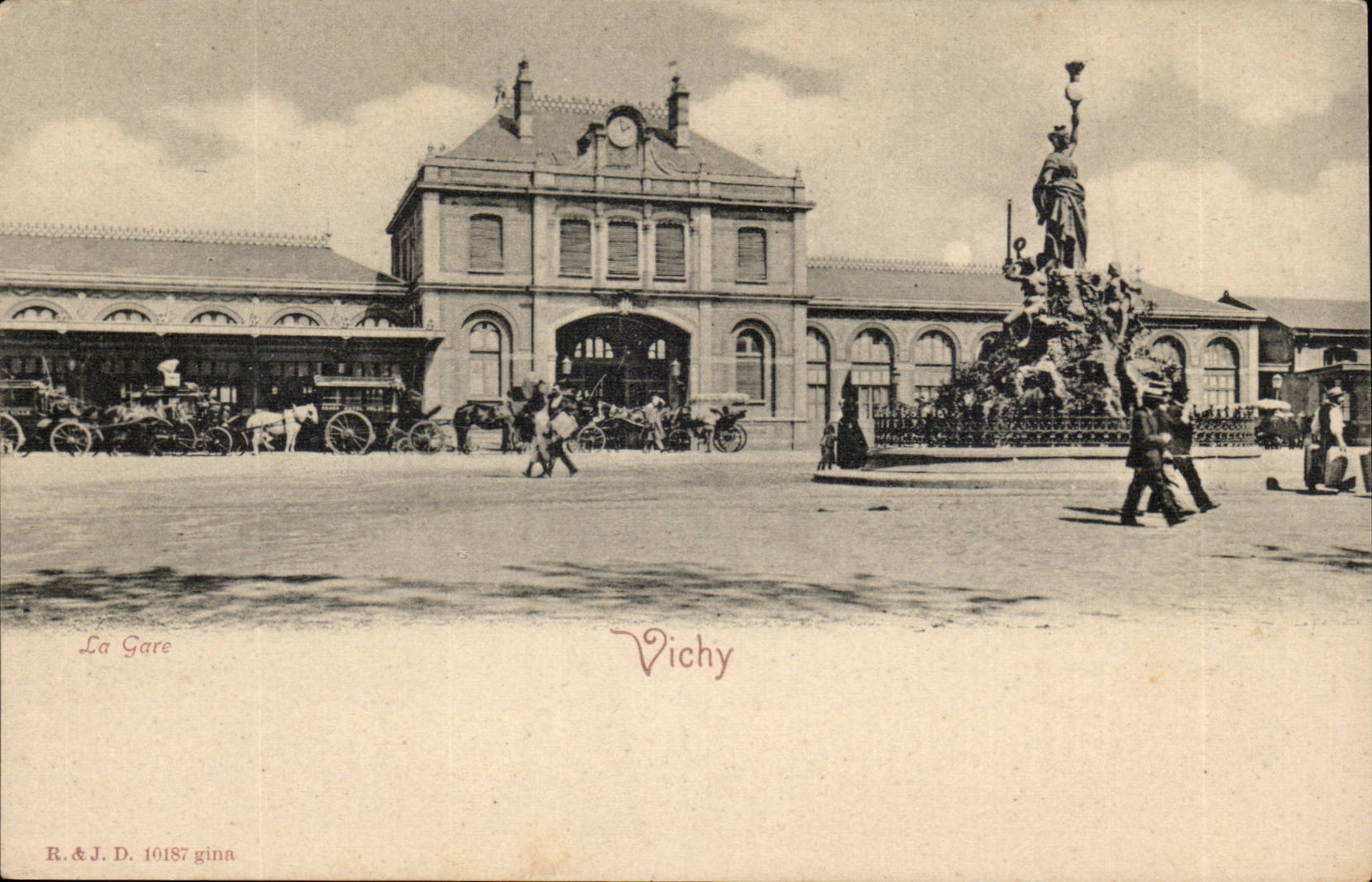 Vichy CPA Train station