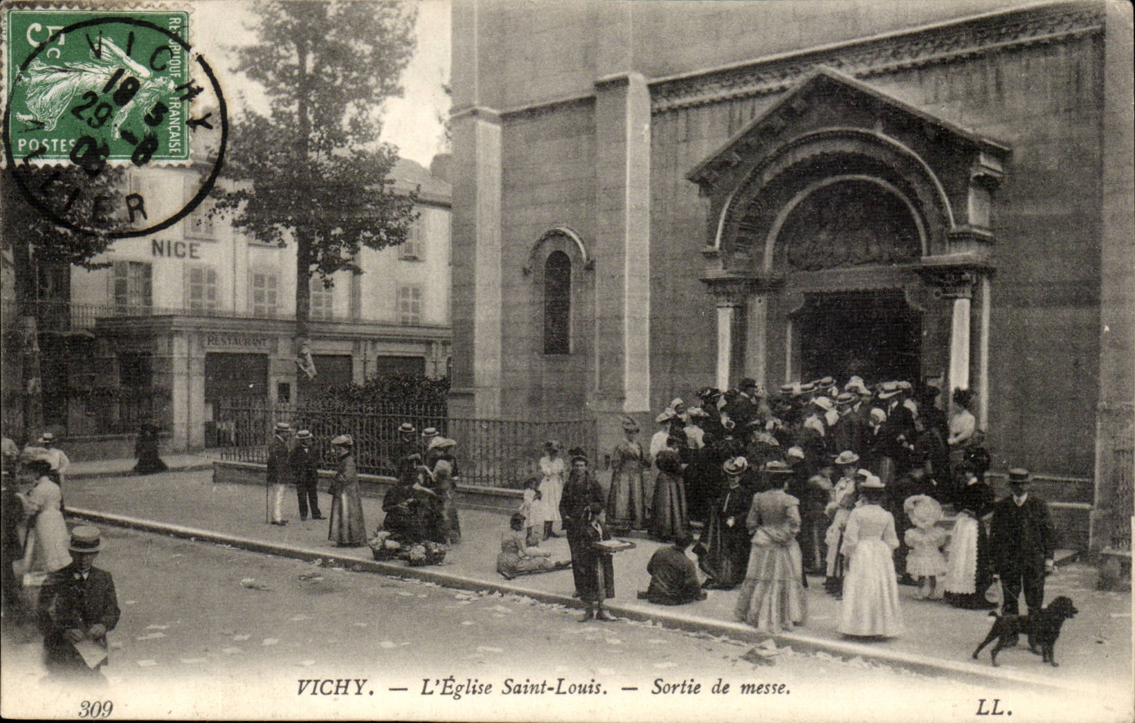 Vichy CPA the church Saint Louis Left mass