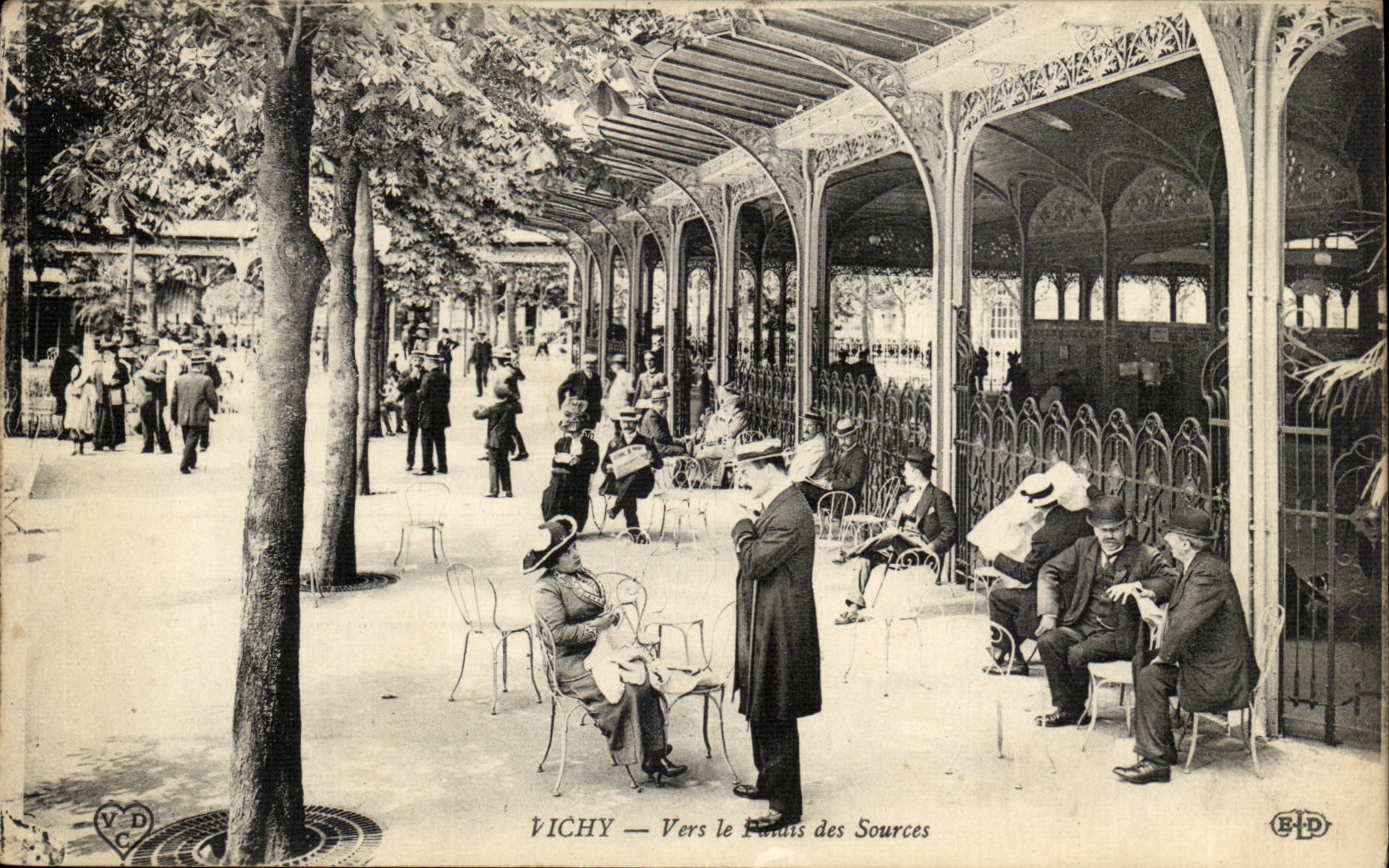 Vichy CPA Towards the palate of the sources