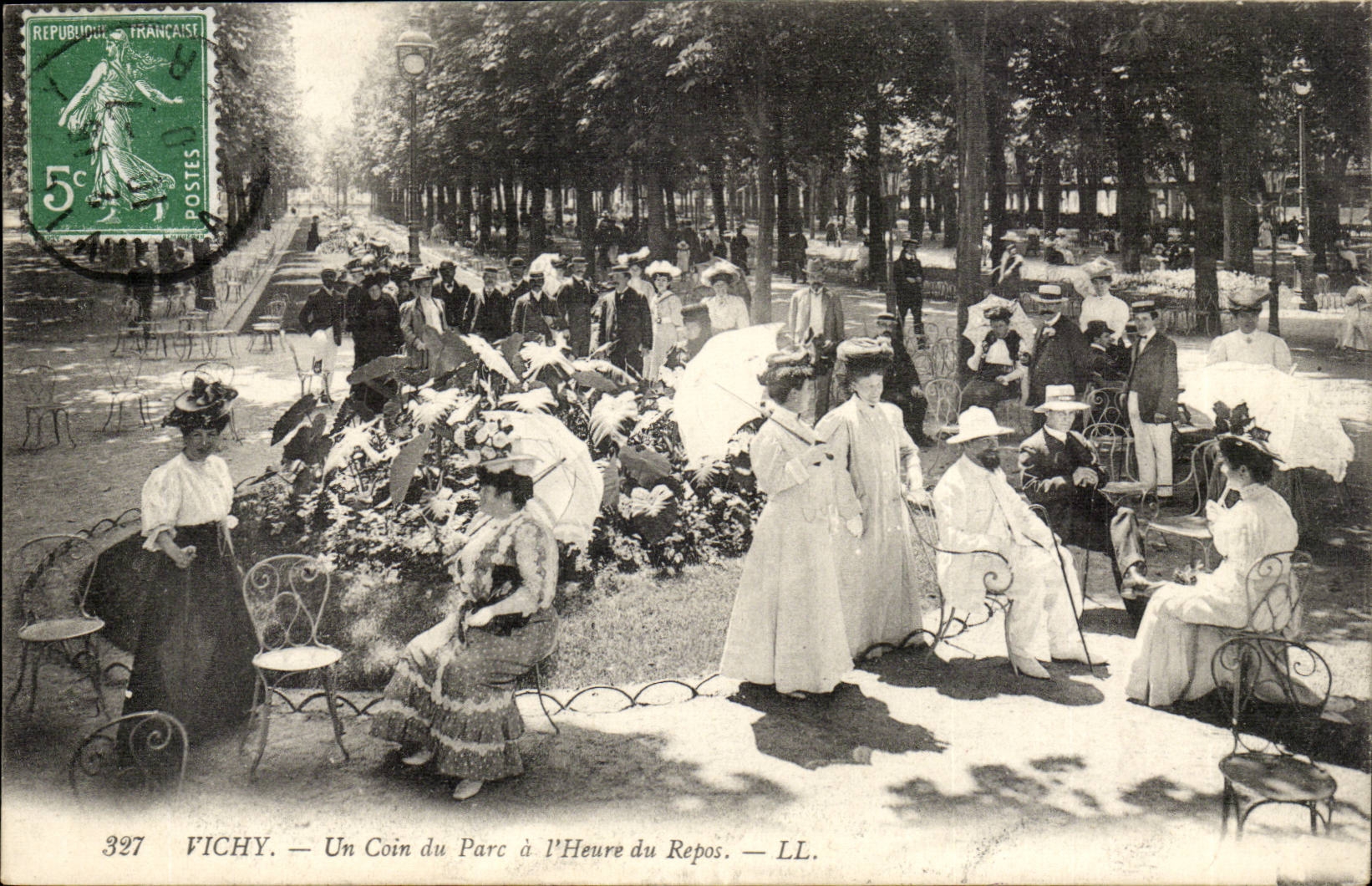 Vichy CPA a corner of the park per hour of the rest (elegant)