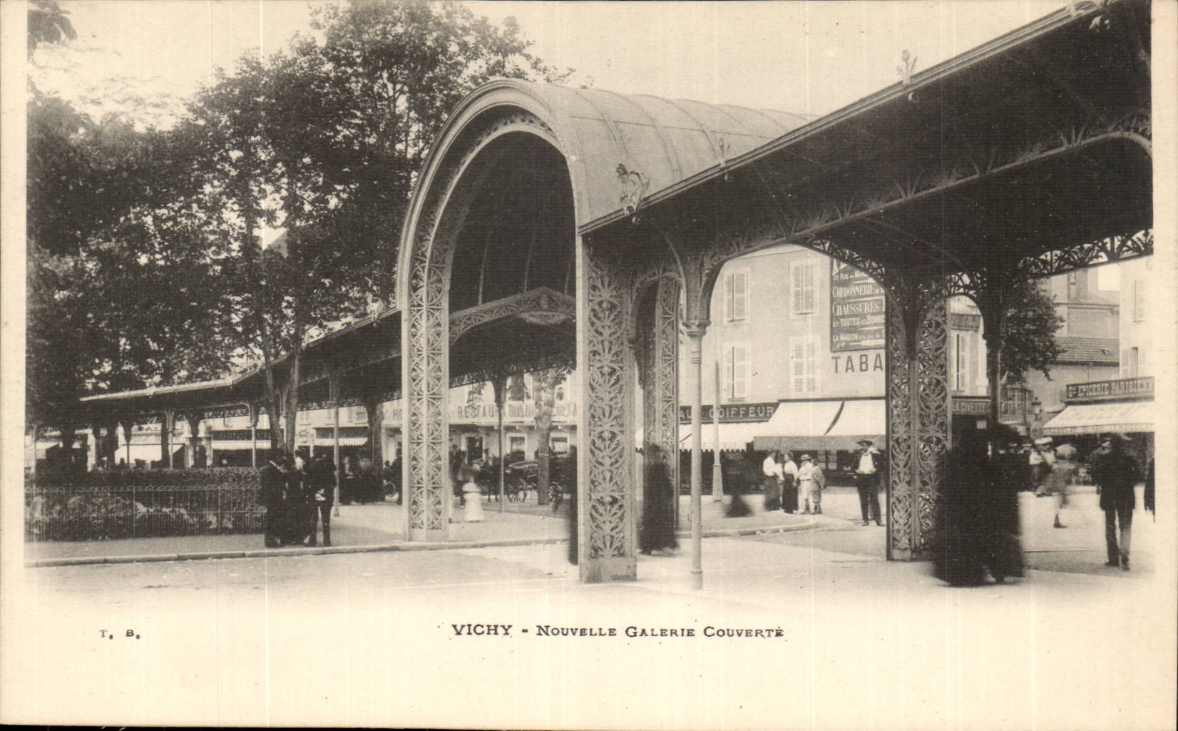 Vichy CPA New covered gallery