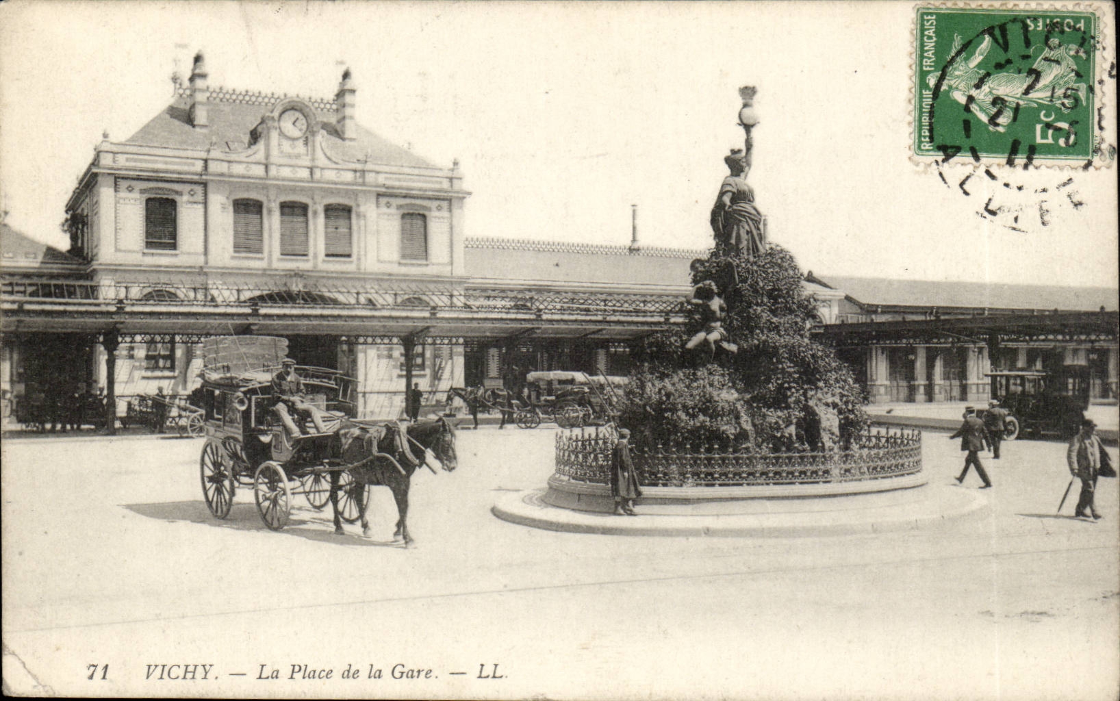 Vichy CPA the place of the station