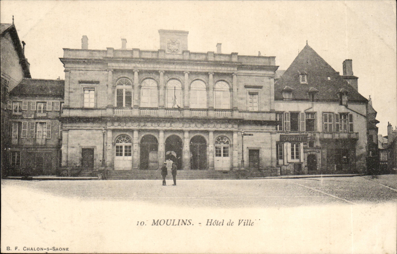 Moulins CPA Town hall