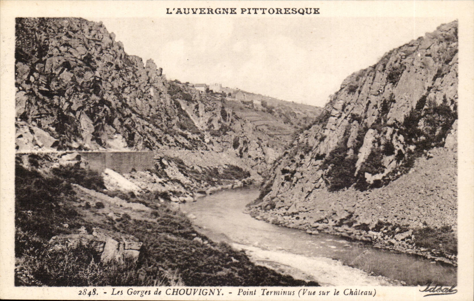 Kehlen Auvergne-CPA Chouvigny nicht des Terminus (gesehen auf das Schloss)