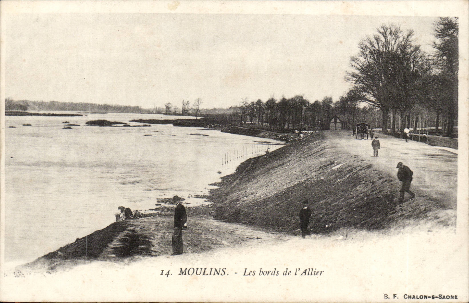 Moulins CPA edges to combine it