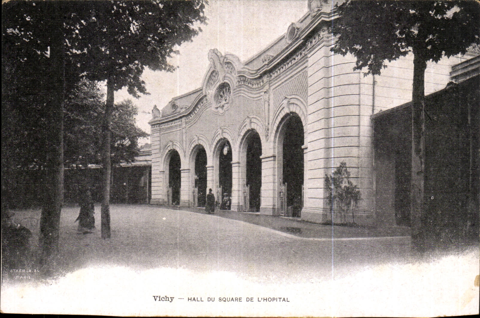 Vichy CPA hall of the public garden of the hospital