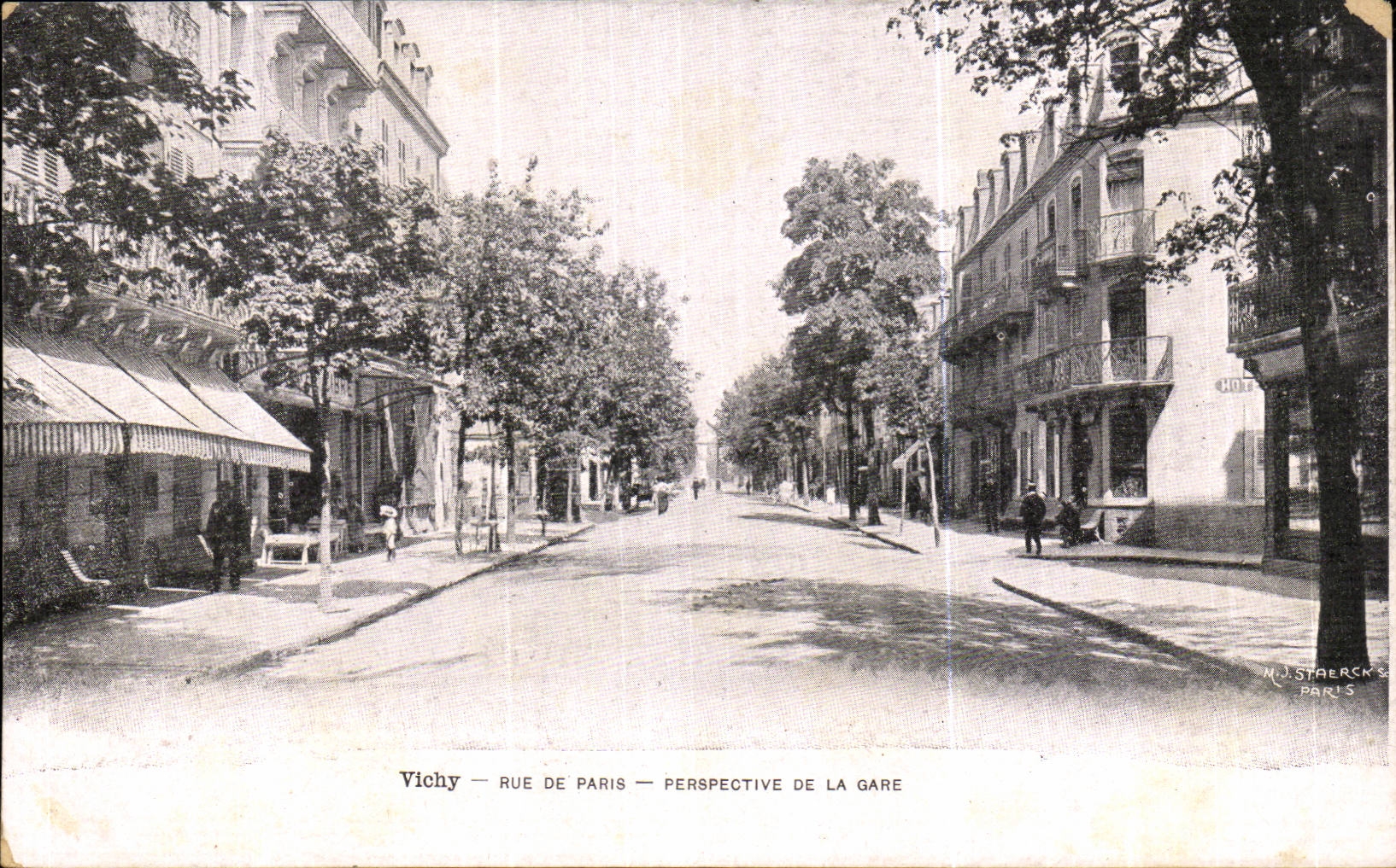 Vichy CPA Seen of Paris Pespective of the station
