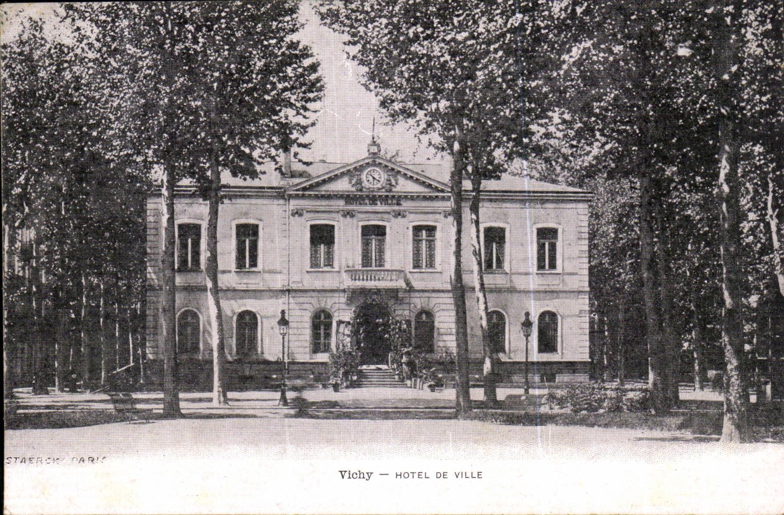 Vichy CPA Town hall
