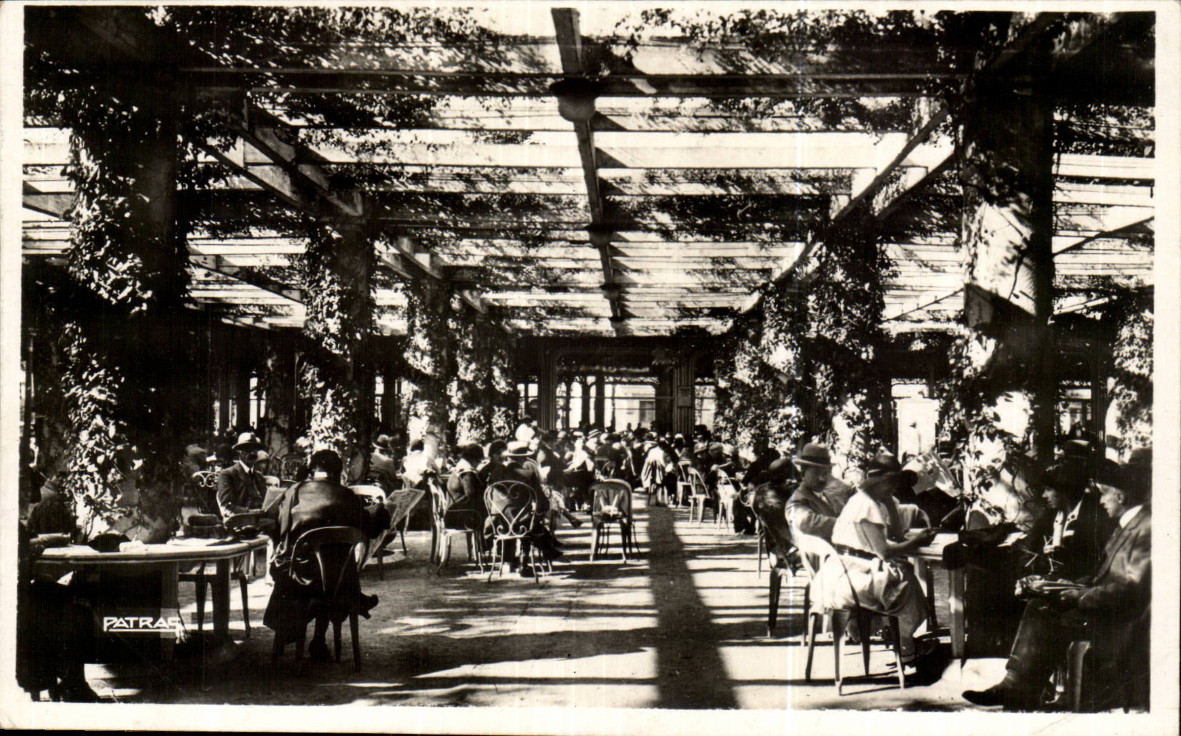 Vichy CPA Under the pergolas