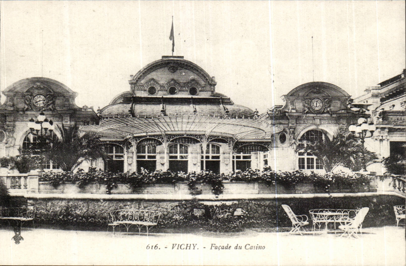 Vichy CPA Frontage of the casino