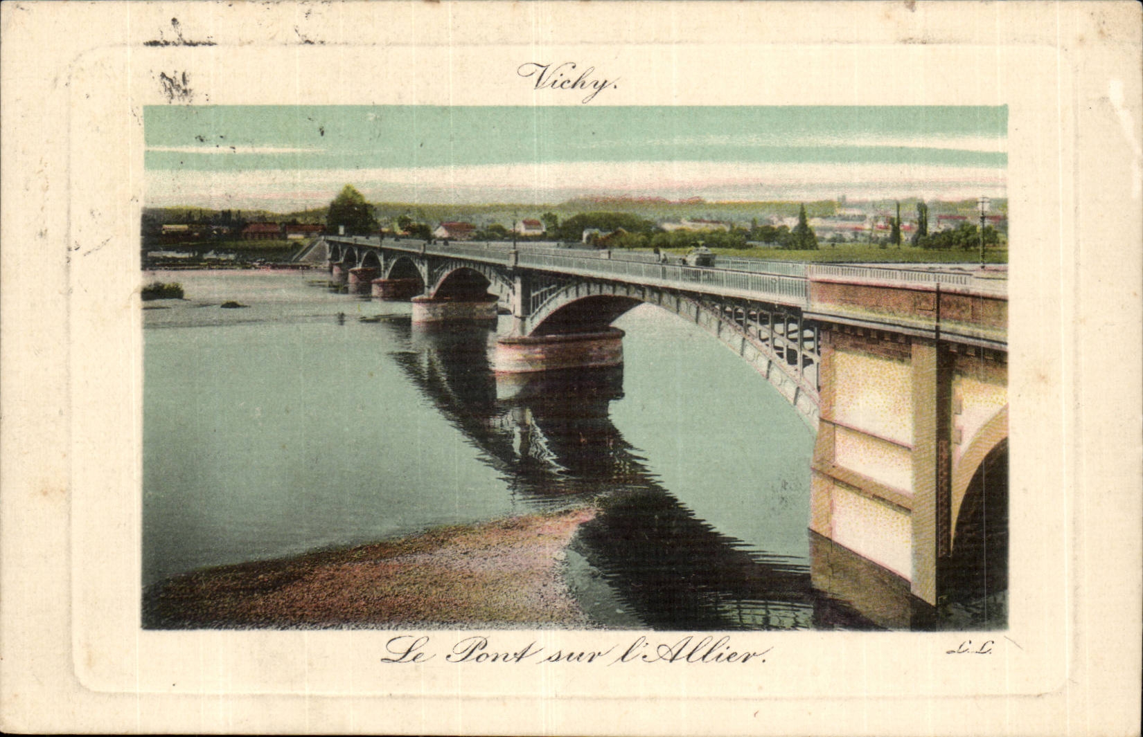 Vichy CPA the bridge on Allier