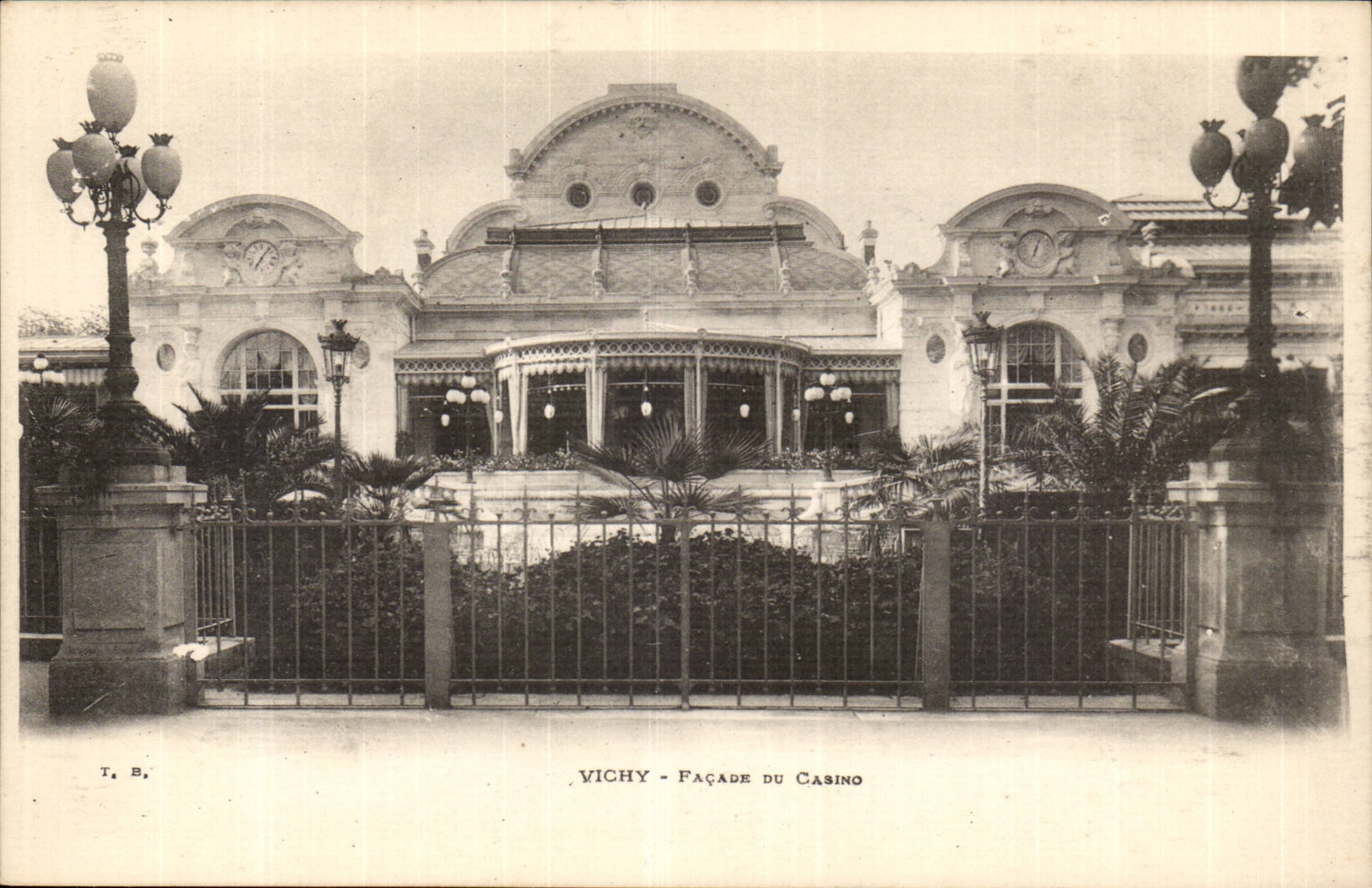 Vichy CPA Frontage of the casino
