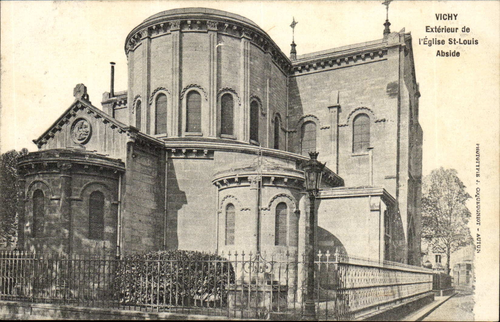 Vichy CPA External of the church St Louis Apse