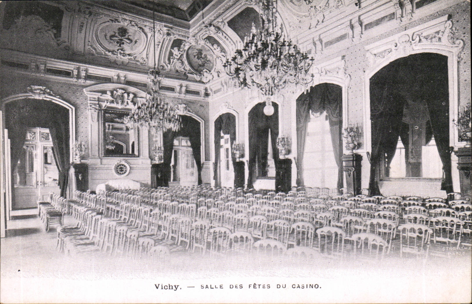 Vichy CPA Village hall of the casino