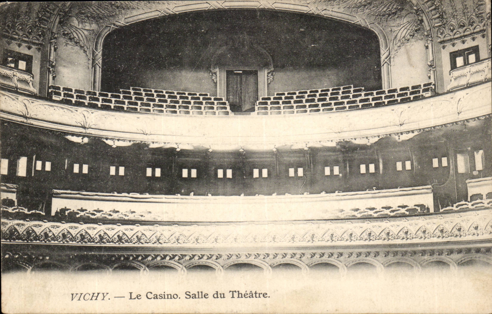 Vichy CPA the casino Room of the theater